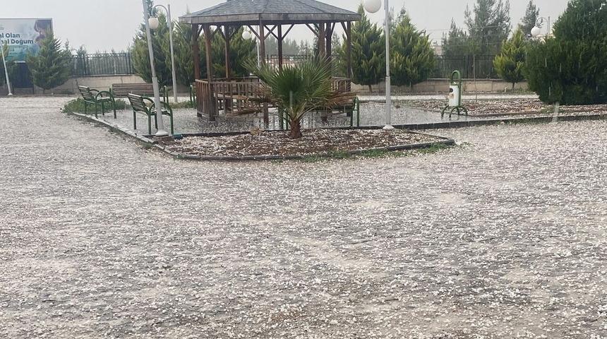 Adıyaman’da dolu yağışı etkili oldu