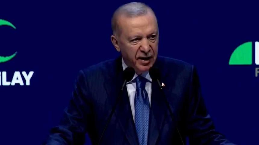 Son dakika! Cumhurbaşkanı Erdoğan'dan CHP'ye 'otobüs' tepkisi! "Polisin üzerine otobüs sürenlerden bir şey beklenmez"