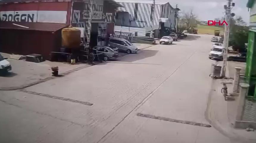 CHP aracı geçerken silahla havaya ateş eden 2 kişi tutuklandı