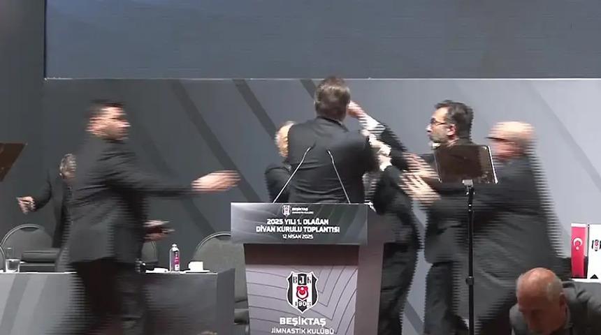 Beşiktaş Disiplin Kurulu'nun alacağı karar bekleniyordu! Hasan Arat ve Tevfik Yamantürk kulüpten ihraç edildi