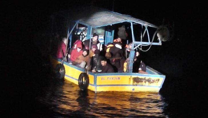 Akdeniz açıklarında 5’i çocuk 38 düzensiz göçmen yakalandı