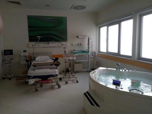 Akhisar'da, Devlet Hastanesi'ne suda doğum ünitesi açılıyor