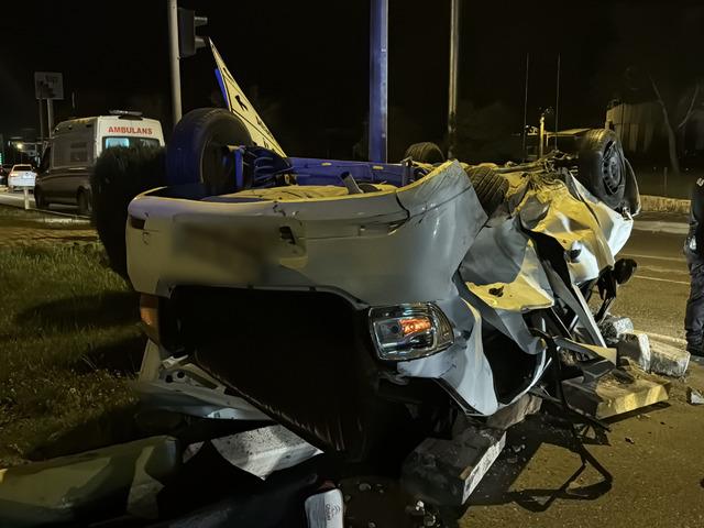 Adıyaman'da iki otomobilin çarpıştığı kazada 3 kişi yaralandı