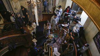 Adı Zehra setinde Hatice Aslan'a sürpriz doğum günü partisi