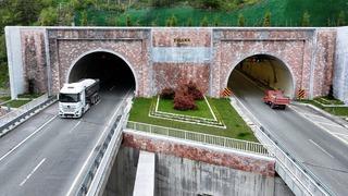 Yeni Zigana Tüneli'nden 2 yılda 3 milyon 490 bin araç geçti