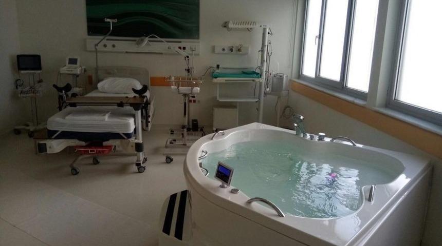 Akhisar Devlet Hastanesine suda doğum &uuml;nitesi a&ccedil;ılıyor
