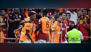 Galatasaraylı taraftarları üzecek haber! Yıldız oyuncuya dev bonservis... Yönetim teklifleri değerlendiriyor