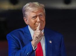 Trump'tan AB'ye yüzde 50 gümrük vergisi, 'Görüşmeler hiçbir yere varmıyor' Apple için sert uyarı da geldi 'Ödemek zorundalar'