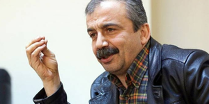 Vefatı ünlü isimleri yasa boğdu! Hastaneye giden de oldu, veda paylaşımı yapan da...