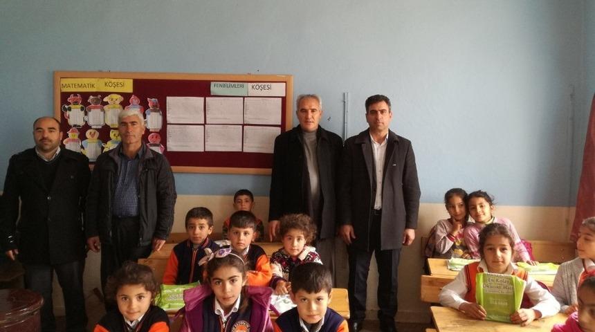 K&ouml;syanlılar Derneğinden eğitime destek