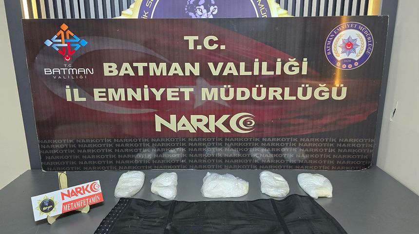 Batman'da 2 kişi kara ve hava yolu üzerinden uyuşturucu sokmaya çalışıyordu! Tutuklandılar