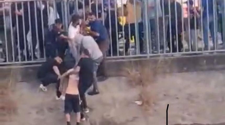 Sulama kanalına düşen adamı vatandaşlar kurtardı