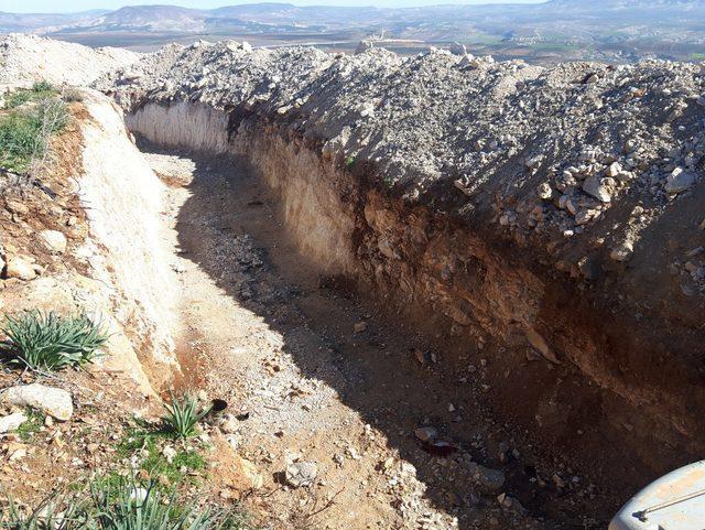 Teröristler, Mersawa'da 3 kilometrelik hendek kazmış