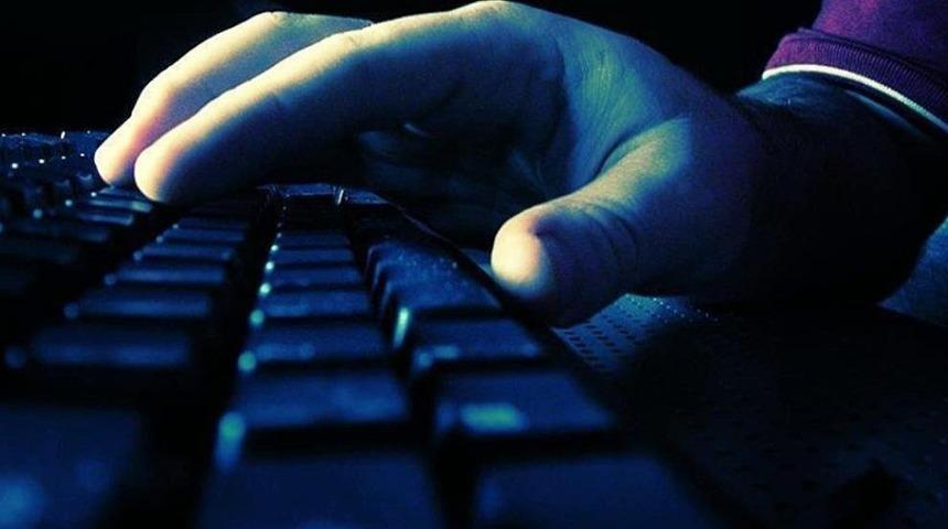 Özel okullarda 'porno' ve 'bitcoin'li kelime oyunu