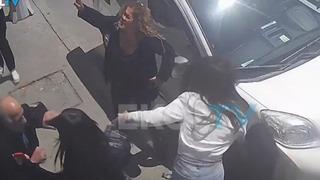 Boşanma aşamasında olduğu eşini sokak ortasında vurdu! Vurulan kadının imdadına kadınlar yetişti