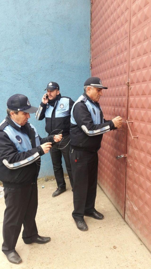 Ruhsatsız geri dönüşüm depoları mühürlendi