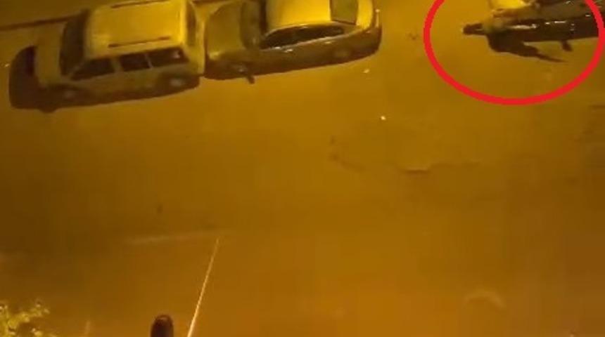 Diyarbakır’da 2 kişinin yaralandığı silahlı kavga kamerada