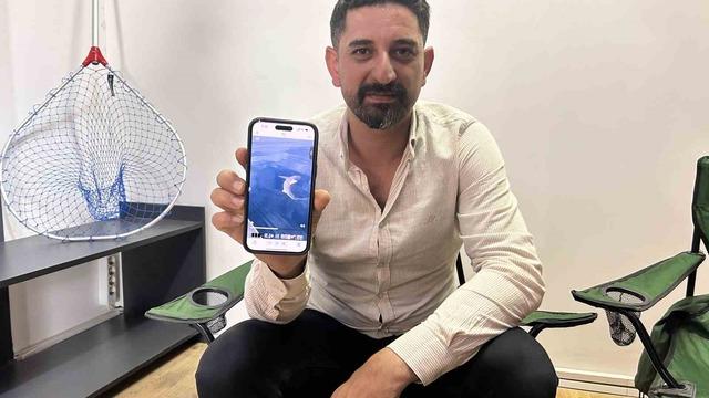 Oltaya köpek balığı takılınca korktular, ardından kurtarmak için çabaladılar
