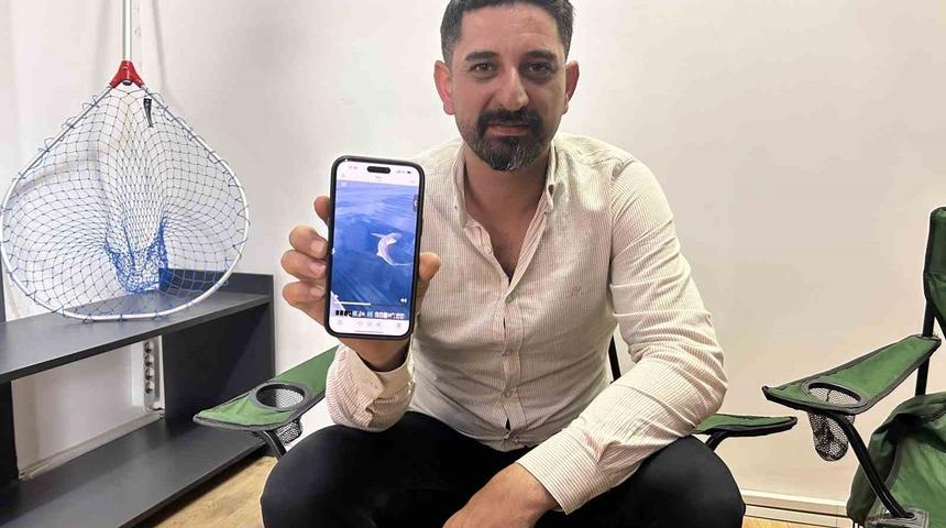 Oltaya köpek balığı takılınca korktular, ardından kurtarmak için çabaladılar