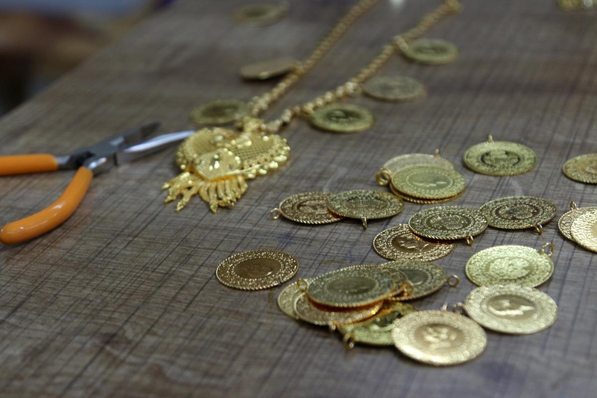 Altın satılır mı, alınır mı? Uzman isimden uyarı geldi 1