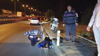 Antalya'da motosiklet sürücüsü devrilip yaralandı