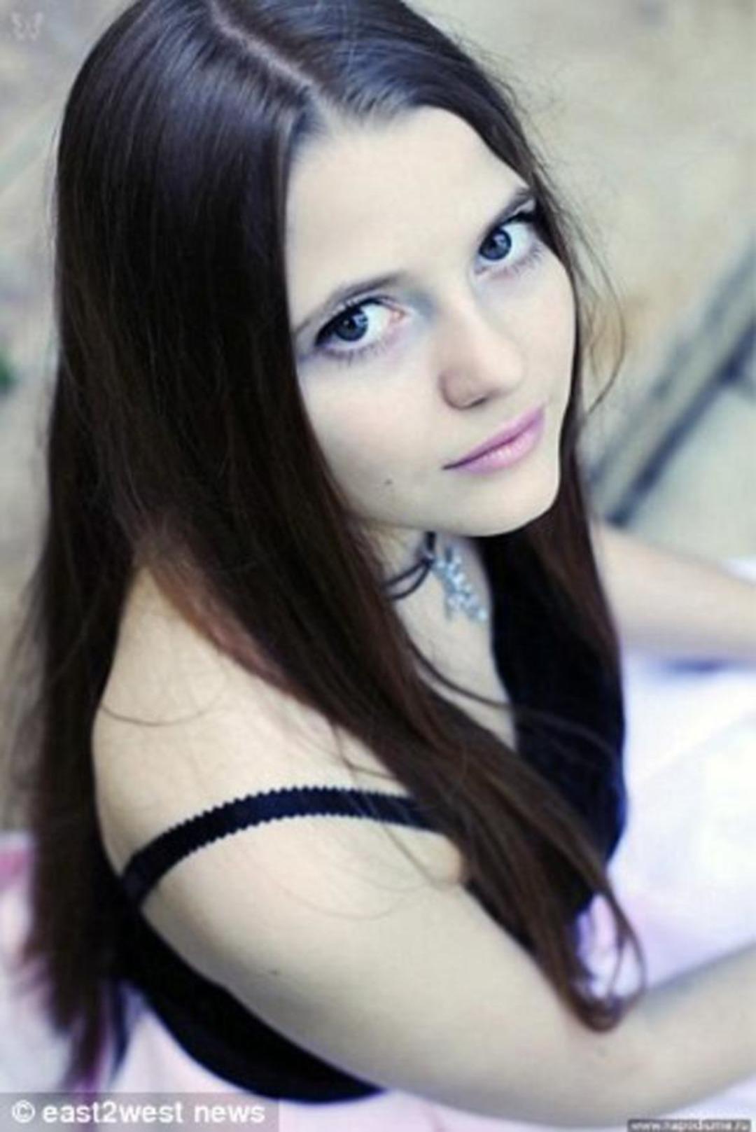 7 yıl boyunca tecav&uuml;zc&uuml;s&uuml;n&uuml;n esiri oldu! Sonunda &ouml;zg&uuml;rl&uuml;ğ&uuml;ne kavuştu