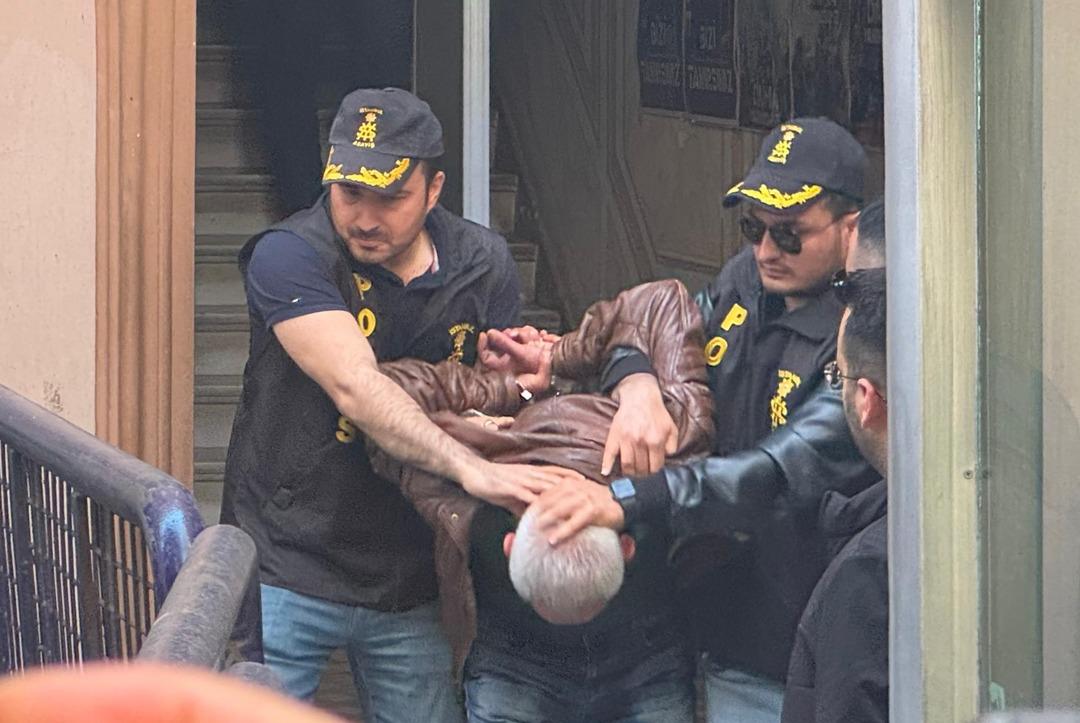 AA-20250504-37842385-37842383-CHP_GENEL_BASKANI_OZELE_YUMRUKLU_SALDIRI