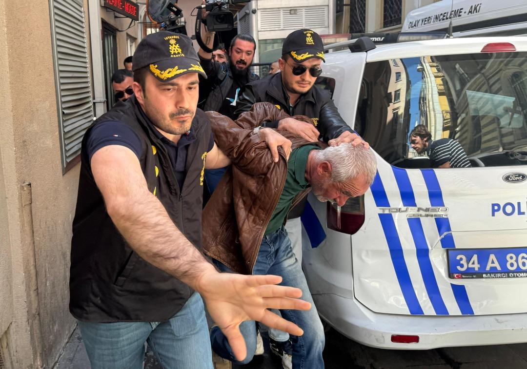 AA-20250504-37842385-37842382-CHP_GENEL_BASKANI_OZELE_YUMRUKLU_SALDIRI
