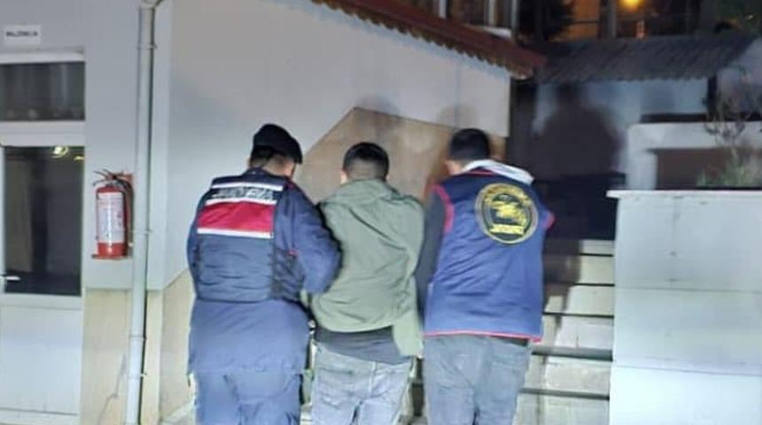 9 yıl 2 ay kesinleşmiş hapis cezası bulunuyordu! Operasyonla yakalandı