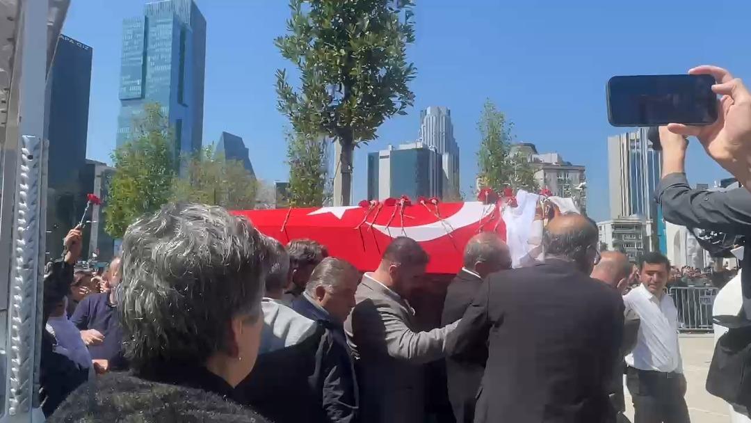 693920_SIRRI-SUREYYA-ONDER-CENAZESI-BARBAROS-CA