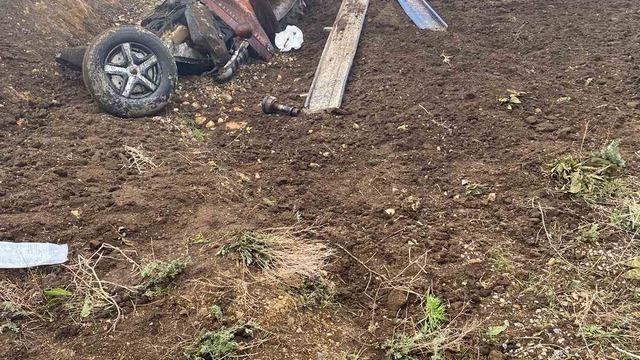 Kontrolden çıkan traktör şarampole yuvarlandı