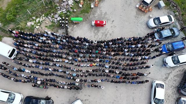 Karbonmonoksit gazından zehirlenen gazi ve eşi toprağa verildi