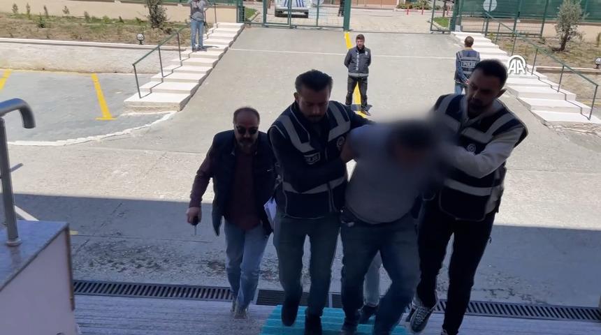 Amasya'da annesini bıçaklayarak öldüren zanlı adliyeye sevk edildi