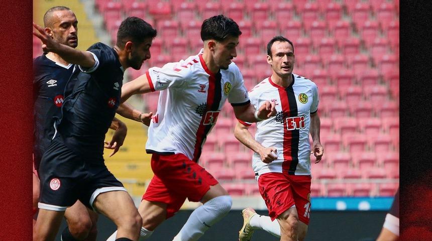 Eskişehirspor penaltı golüyle geri döndü! Köklü kulüp TFF 3. Lige yükseldi