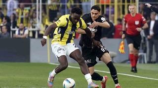 Fenerbahçe-Beşiktaş derbisinin ilk yarısında tek gol var!