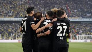 Beşiktaş 20 yıl sonra ilki başardı