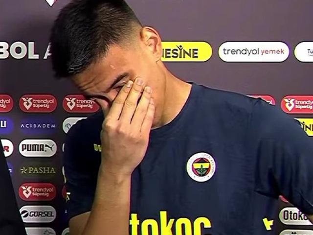 Fenerbahçe'nin yıldızı maç sonunda röportajı terk etti! "Özür dilesem ne olacak?"