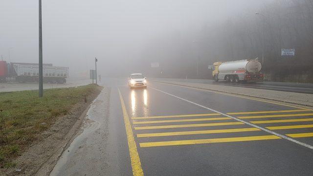 Bolu Dağı'nda sis, ulaşımı etkiledi