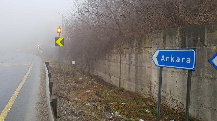 Bolu Dağı'nda sis, ulaşımı etkiledi