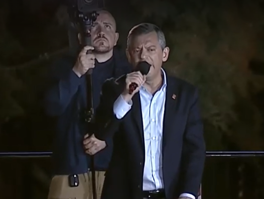 Özgür Özel Ankara'da partililere seslendi: "Yapılan saldırıyı hiç kimseye mal etmiyorum"