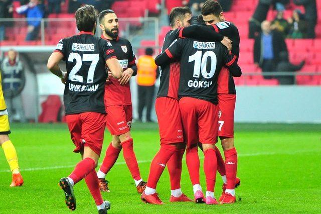 Samsunspor ile Balıkesirspor 12. randevuya çıkıyor