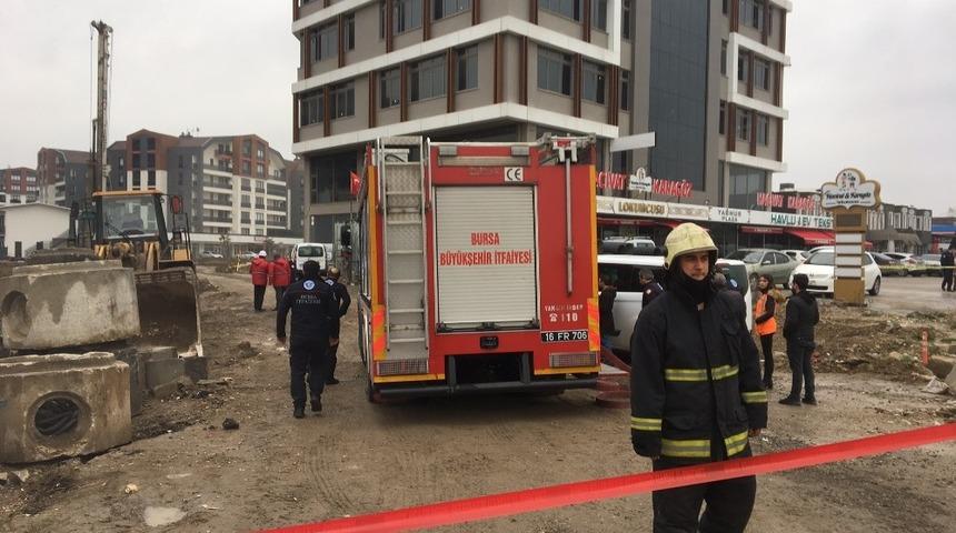 K&ouml;pr&uuml;l&uuml; kavşak inşaatında ana doğalgaz borusunu patlattılar, b&uuml;y&uuml;k panik aşandı