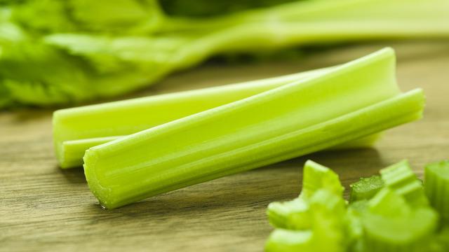 Kereviz sapının faydaları nelerdir? Kereviz sapı yenir mi, ne yapılır, nasıl yenir?