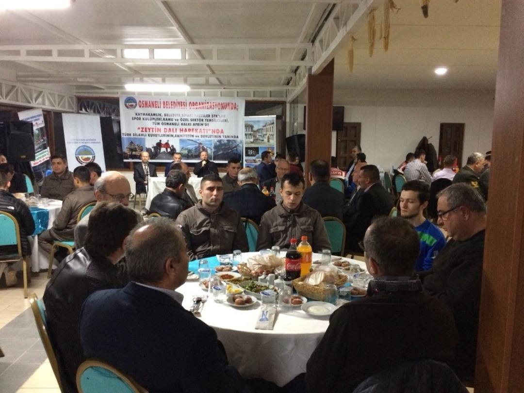 Osmaneli&rsquo;de Mehmet&ccedil;ik onuruna destek yemeği