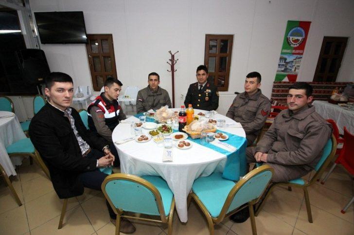 Osmaneli’de Mehmetçik onuruna destek yemeği G2