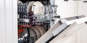Bulaşık makinesi ne kadar, kaç litre su harcar? Bulaşık makinesi 1 saatte, 1 yıkamada ne kadar su harcar?