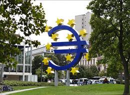 Avro Bölgesi'nde yatırımcı güveni mayısta yükseldi