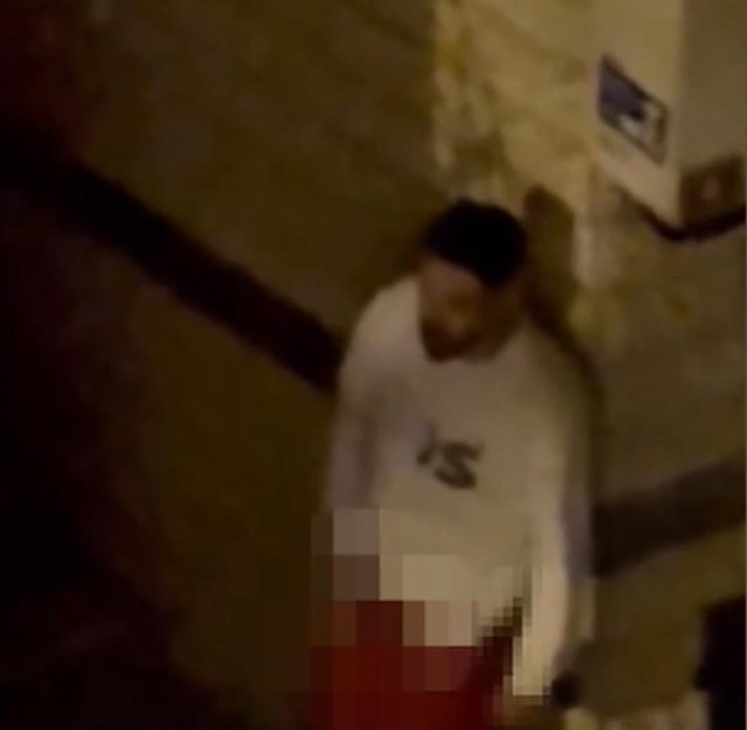 Esenyurt ta mide bulandıran anlar! Çocuklar okula giderken uygunsuz hareketler yaptı 1