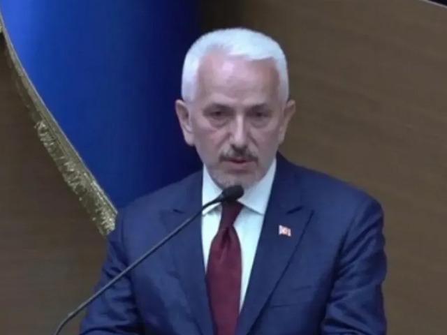 Üsküdar Belediyesi’nin AK Partili Meclis Üyesi Ekrem Baki, partisinden istifa etti!