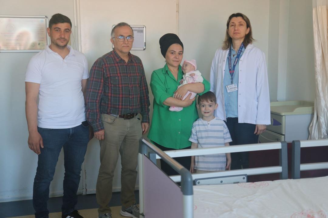 YENI-DOGAN-BEBEKLERDE-6-BINDE-BIR-GORULE_696042_206117